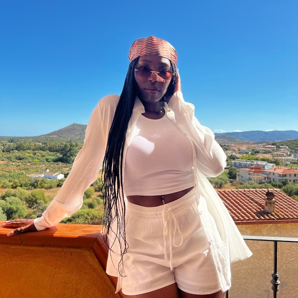 Welcome to my closet 💕 - Picture 1 of 1